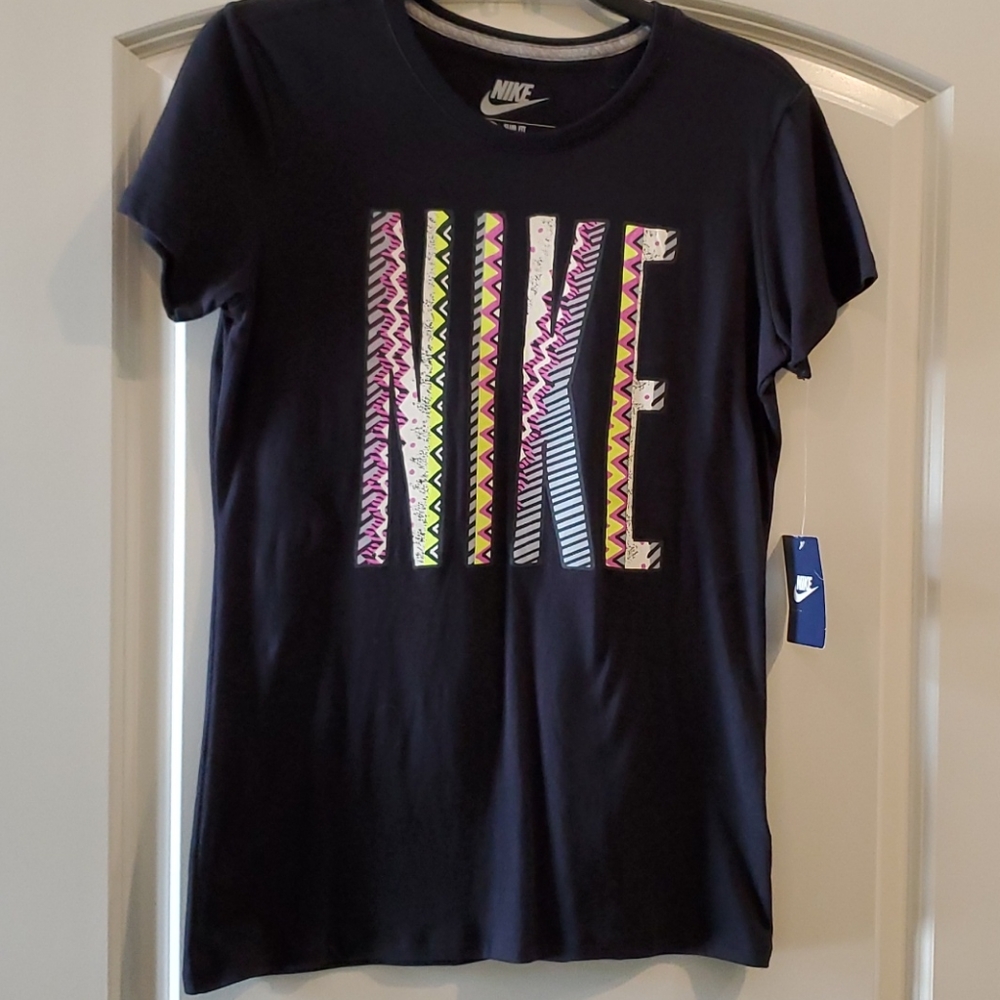 Nike tee